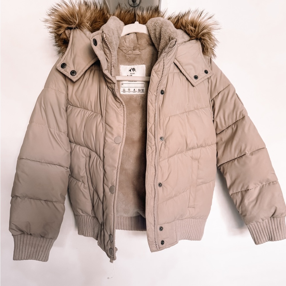 Kids Abercrombie & Fitch Light Tan Puffer Bomber Jacket with Removable Faux Fur